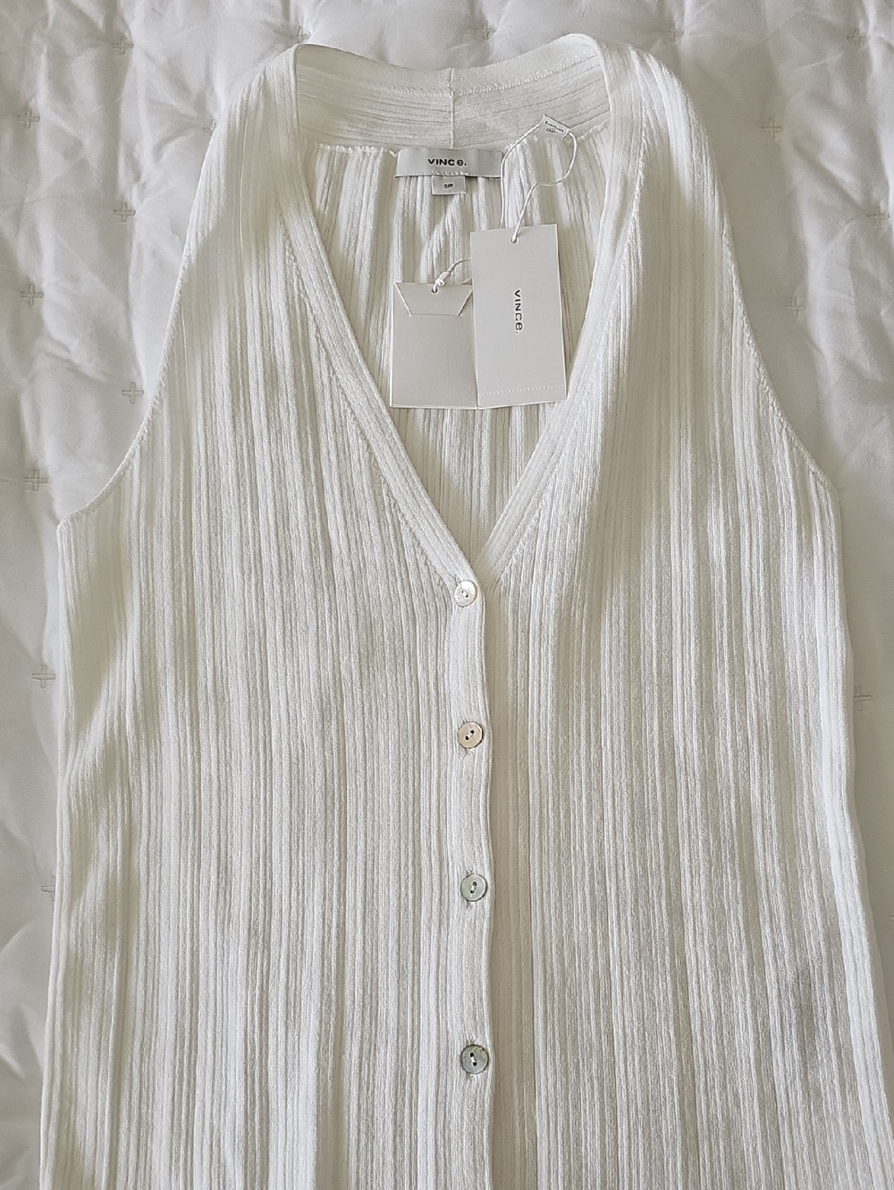 NWT Vince White Ribbed V-Neck Button Tank